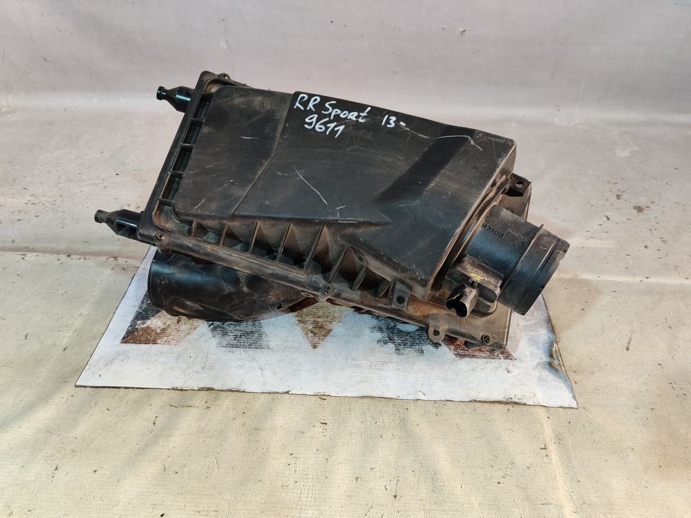 Б/У Корпус воздушного фильтра Land Rover Range Rover Sport 13- 9611