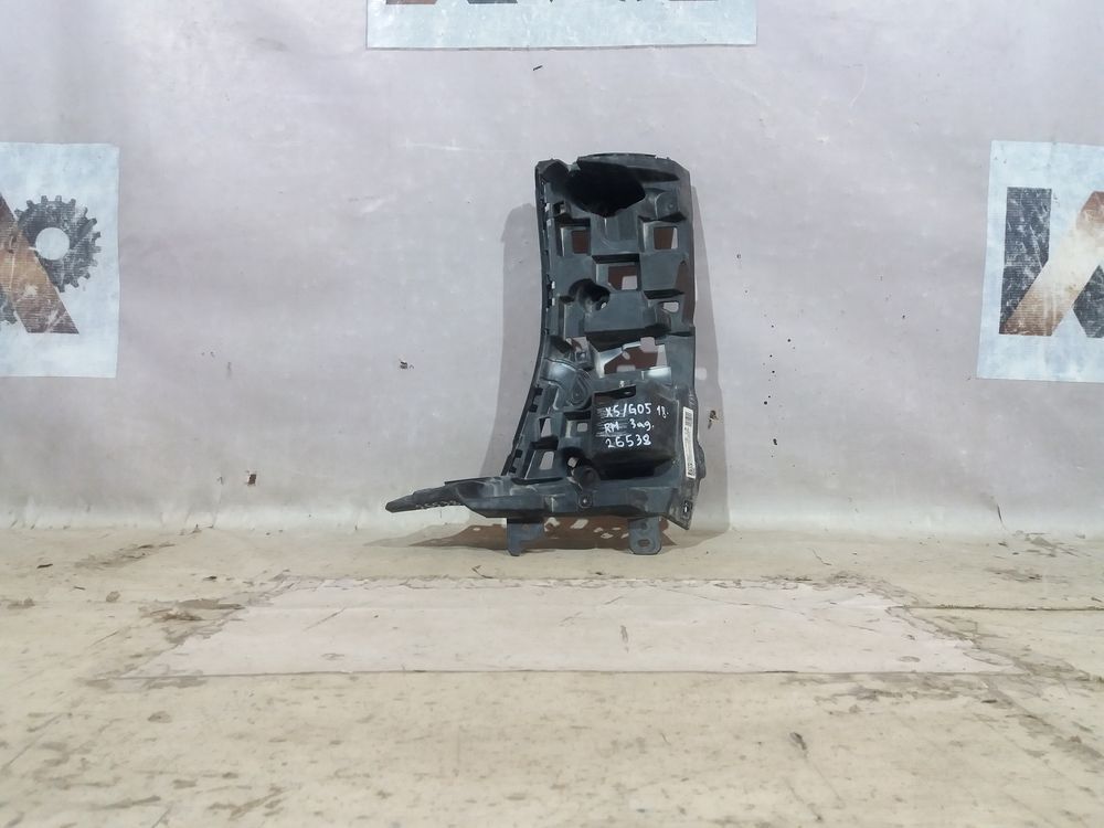 Б/У Кронштейн заднего бампера BMW X5 G05 18- RH 26538