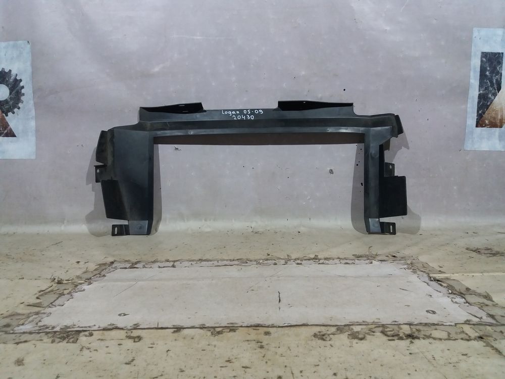 Б/У Дефлектор радиатора Renault Logan 05- 09 20430