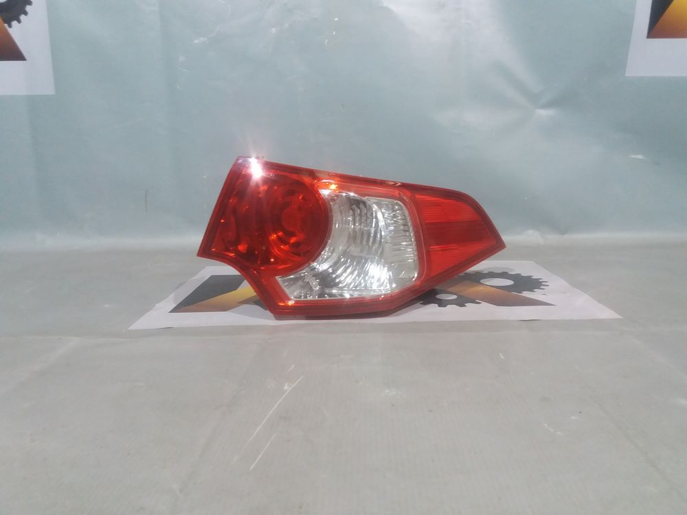 Б/У Фонарь Honda Accord 08- RH 28431