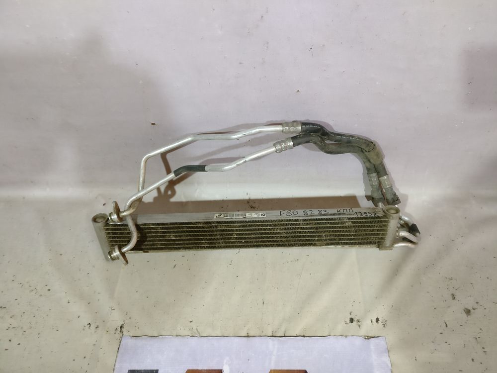 Б/У Радиатор КПП BMW F80 F82 F83 12952 — изображение 2