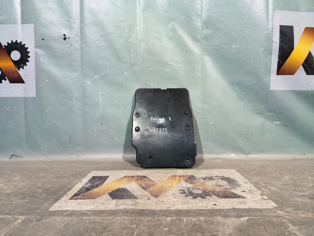 Б/У Крышка блока предохранителей Ford Focus 3 32511