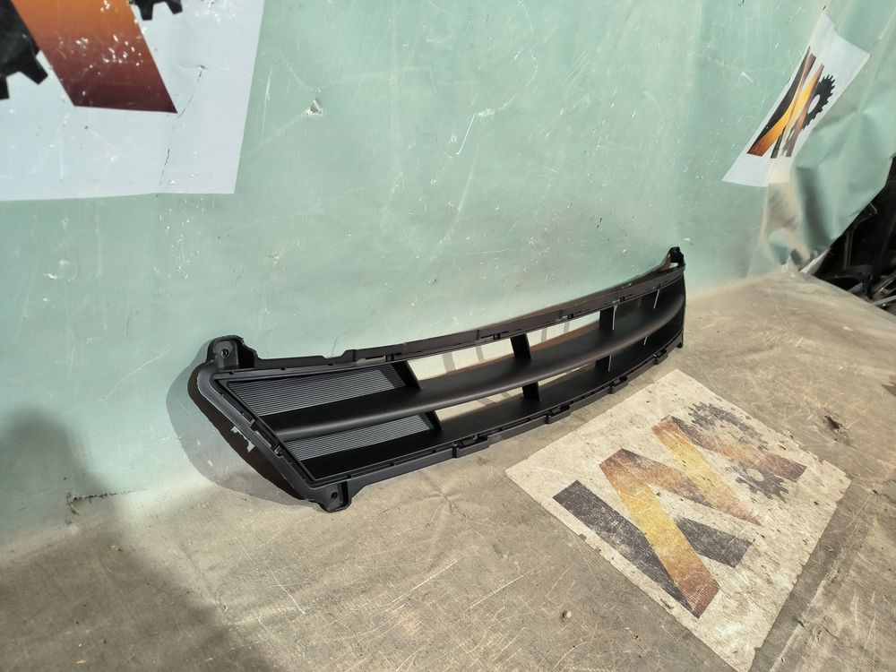 Решетка в бампер Hyundai Solaris 14- НОВАЯ TW 34167 — изображение 4