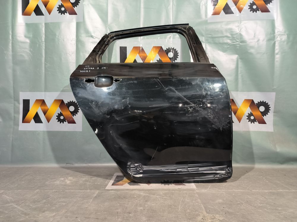 Б/У Дверь задняя Opel Astra J 09- RH 5D 30081