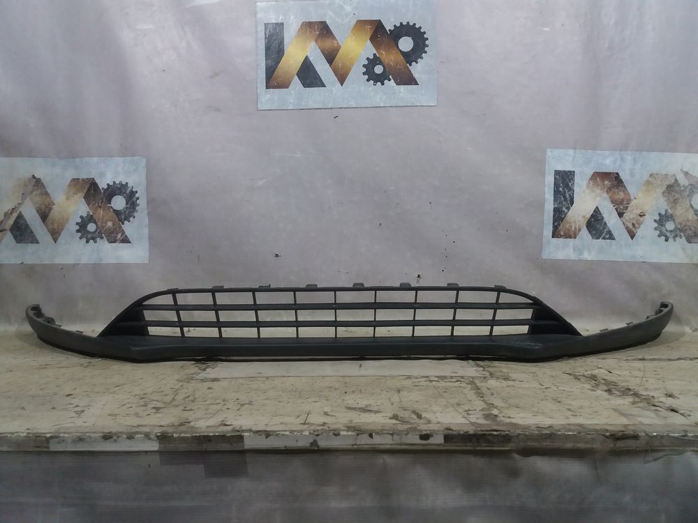 Б/У Решетки бампера FORD FOCUS III+ 15- 25597