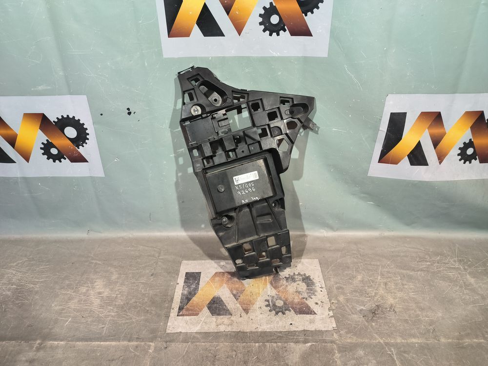 Б/У Кронштейн заднего бампера BMW X5 G05 18- RH 32696 — изображение 2