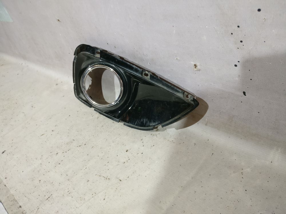 Б/У Оправа туманки Hyundai IX35 RH 16677 — изображение 3