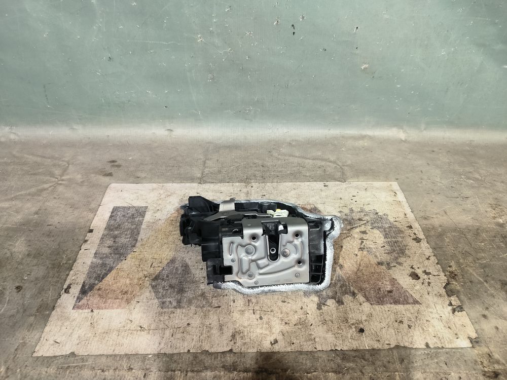 Б/У Замок передней двери BMW X5 G05 18- RH 35132 — изображение 6