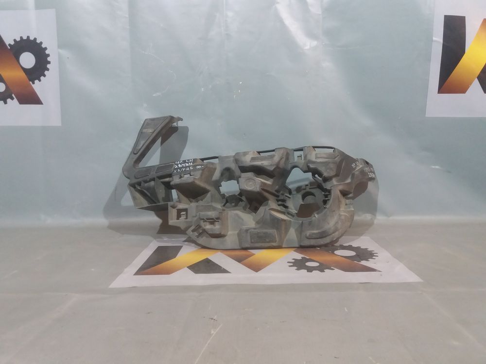 Б/У Кронштейн бампера BMW X3 F25 10- LH 28474