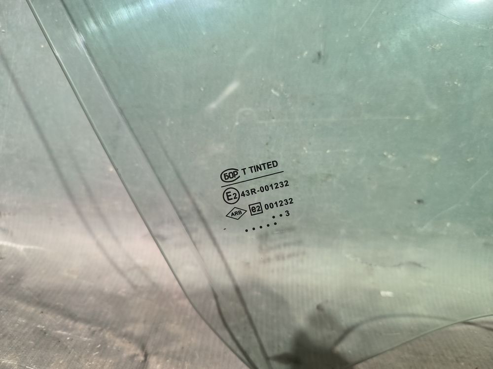 Б/У Стекло передней двери Renault Logan 05- RH AGC Борский (Россия) 36310 — изображение 6