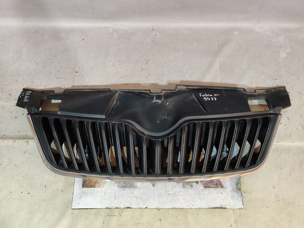 Б/У Решетка Skoda Fabia 11- 9477 — изображение 2