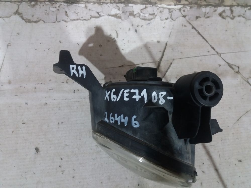 Б/У Противотуманка BMW X6 E71 RH 26446 — изображение 6