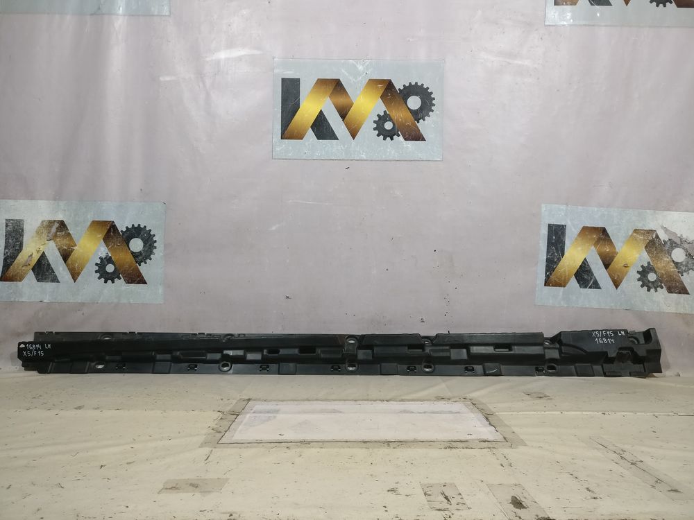 Б/У Крепление порога BMW X5 F15 LH 16814