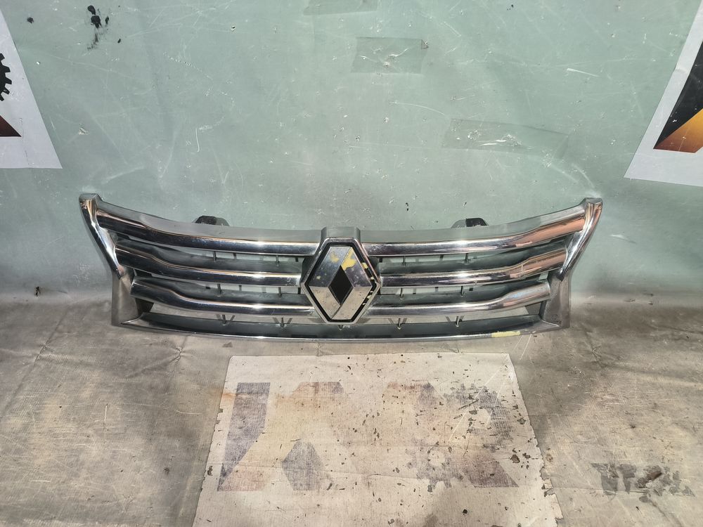 Б/У Решетка радиатора Renault Duster 10- China 36102 — изображение 2