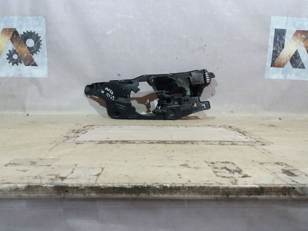 Б/У Кронштейн фары противотуманной BMW X4 F26 RH 18729