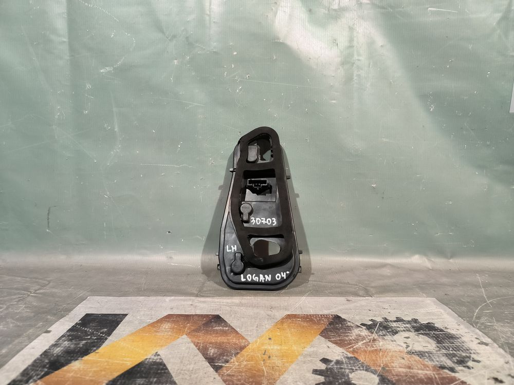 Б/У Плата фонаря Renault Logan 05- LH 30703