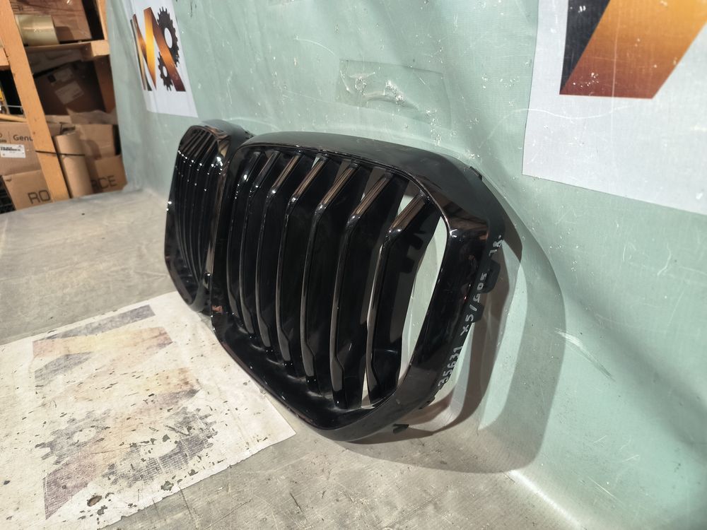 Б/У Решётка радиатора BMW X5 G05 18- 35631 — изображение 3