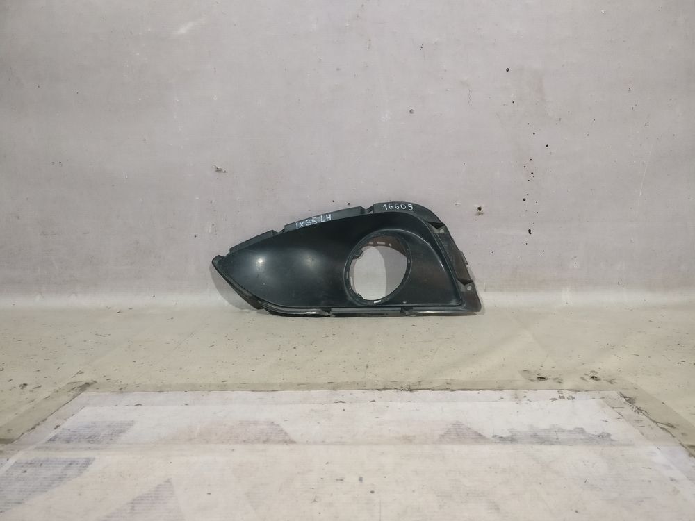 Б/У Оправа туманки Hyundai IX35 LH 16605