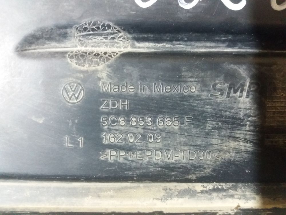 Б/У Оправа туманки VW Jetta 14- LH 23299 — изображение 5