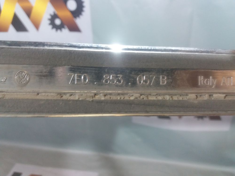 Б/У Молдинг заднего бампера VW T6 28243 — изображение 7