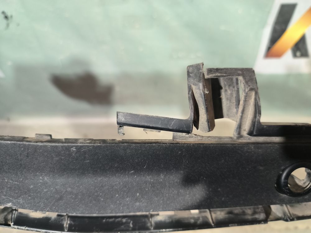 Б/У Решетка в бампер VW Transporter T6 15- RH 34639 — изображение 5
