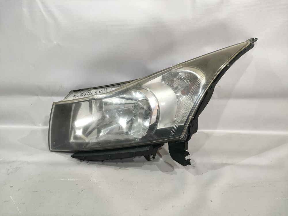 Б/У Фара Chevrolet Cruze 09- LH КУКУШКИН 37515