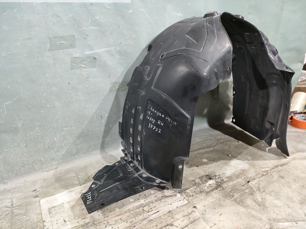 Б/У Подкрыльник передний Changan UNI-V 19- RH 37732