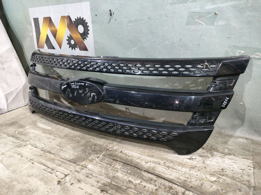 Б/У Решетка радиатора Ford Explorer 10- ДОНОР 38806 — изображение 2
