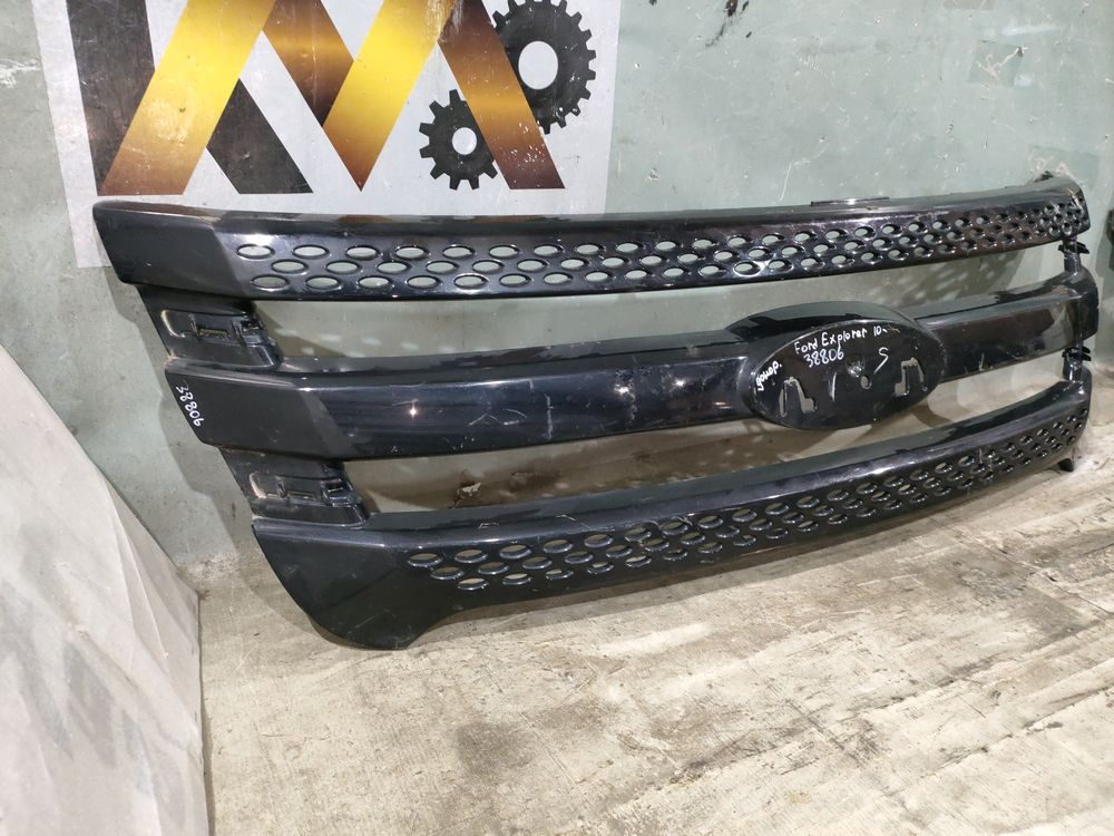 Б/У Решетка радиатора Ford Explorer 10- ДОНОР 38806 — изображение 3