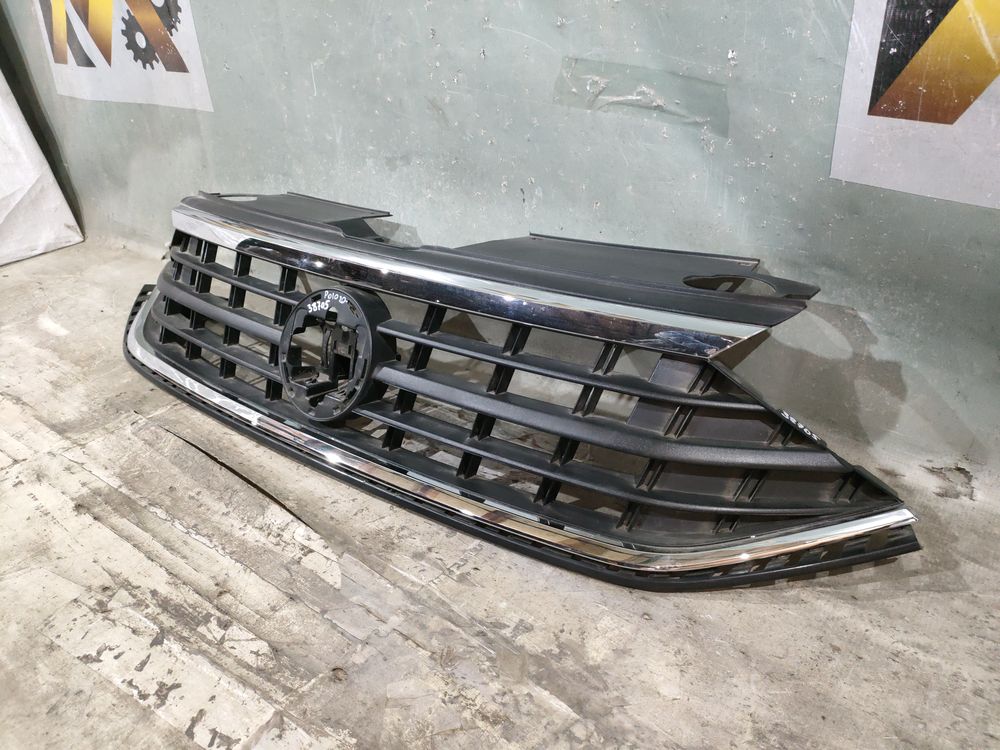 Б/У Решетка радиатора VW Polo 20- 38705 — изображение 3