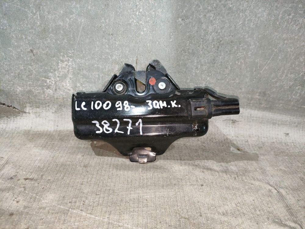 Б/У Замок капота Toyota Land Cruiser 100 98- 38271