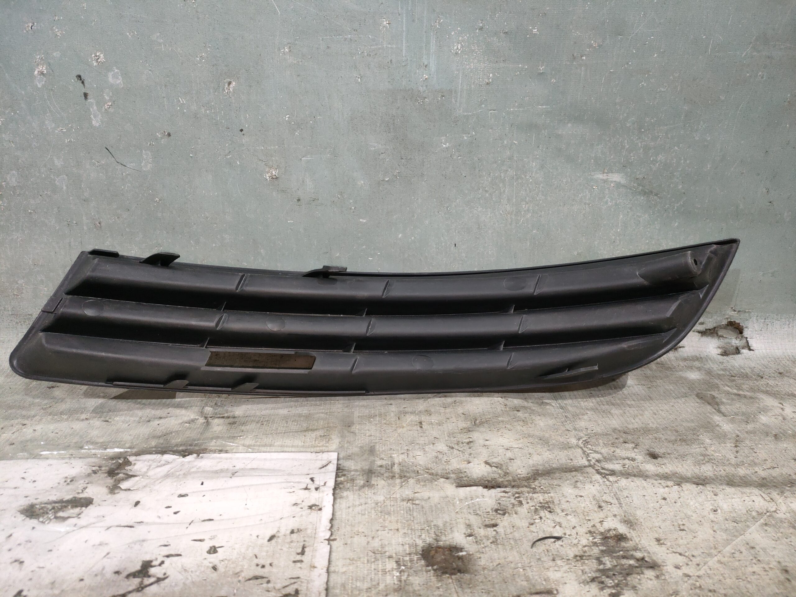 Решетка в бампер VW Passat B6 05- RH НОВАЯ TW 38075 — изображение 4