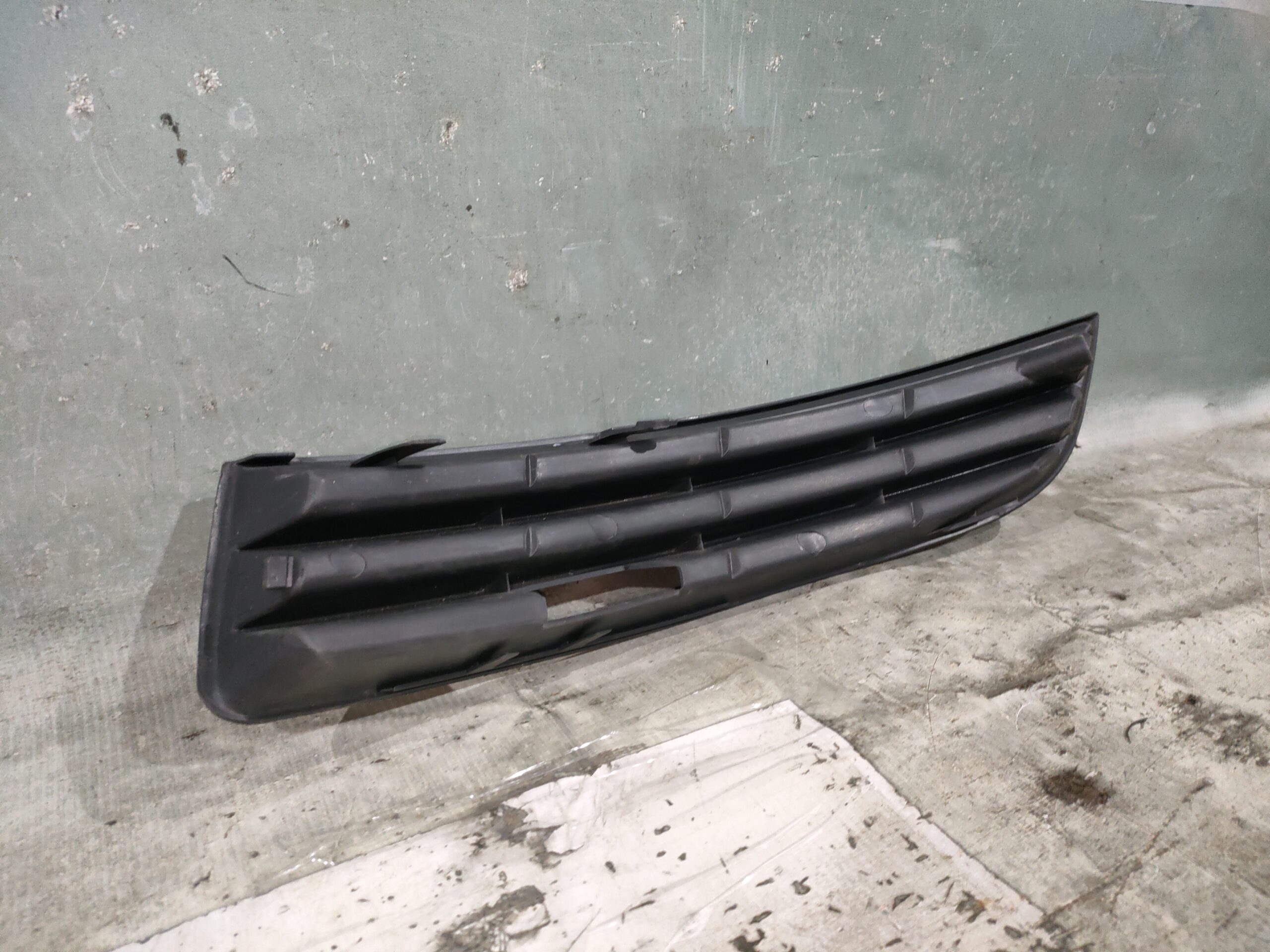 Решетка в бампер VW Passat B6 05- RH НОВАЯ TW 38075 — изображение 5