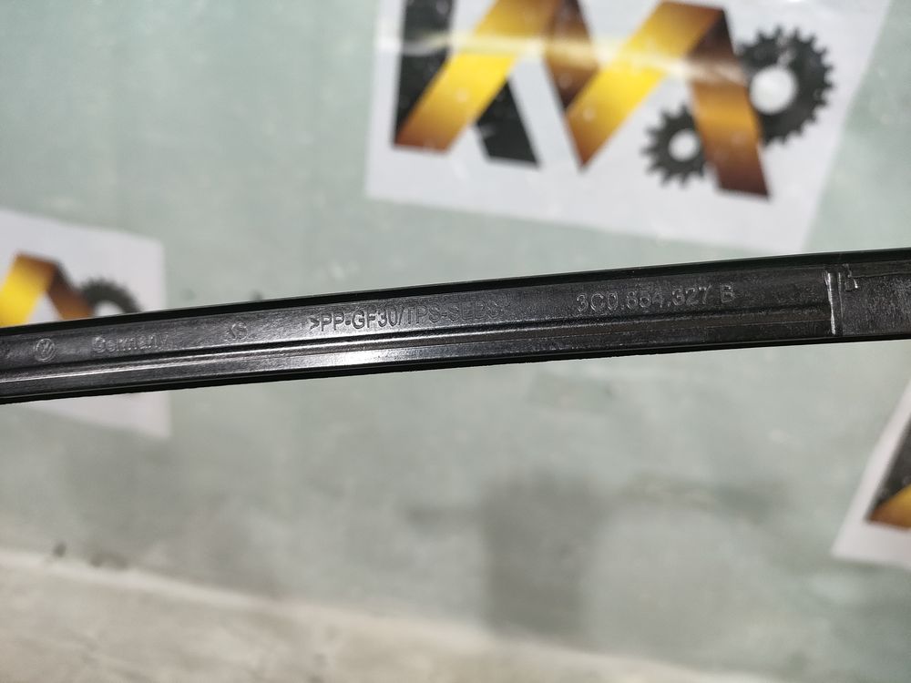 Молдинг лобового стекла VW Passat B6 05- LH НОВЫЙ 37792 — изображение 7