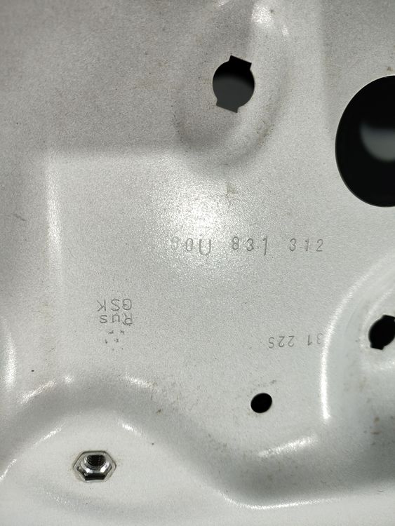 Б/У Дверь передняя VW Polo 20- RH 37706 — изображение 8