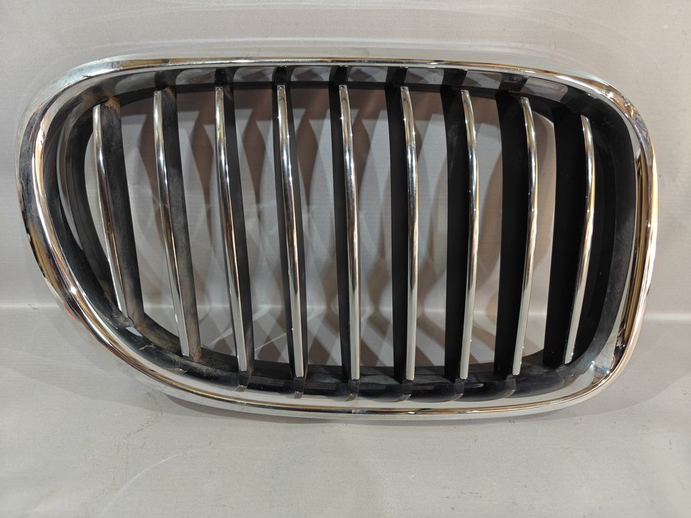 Решетка радиатора BMW F01 F02 12- НОВАЯ RH 39468