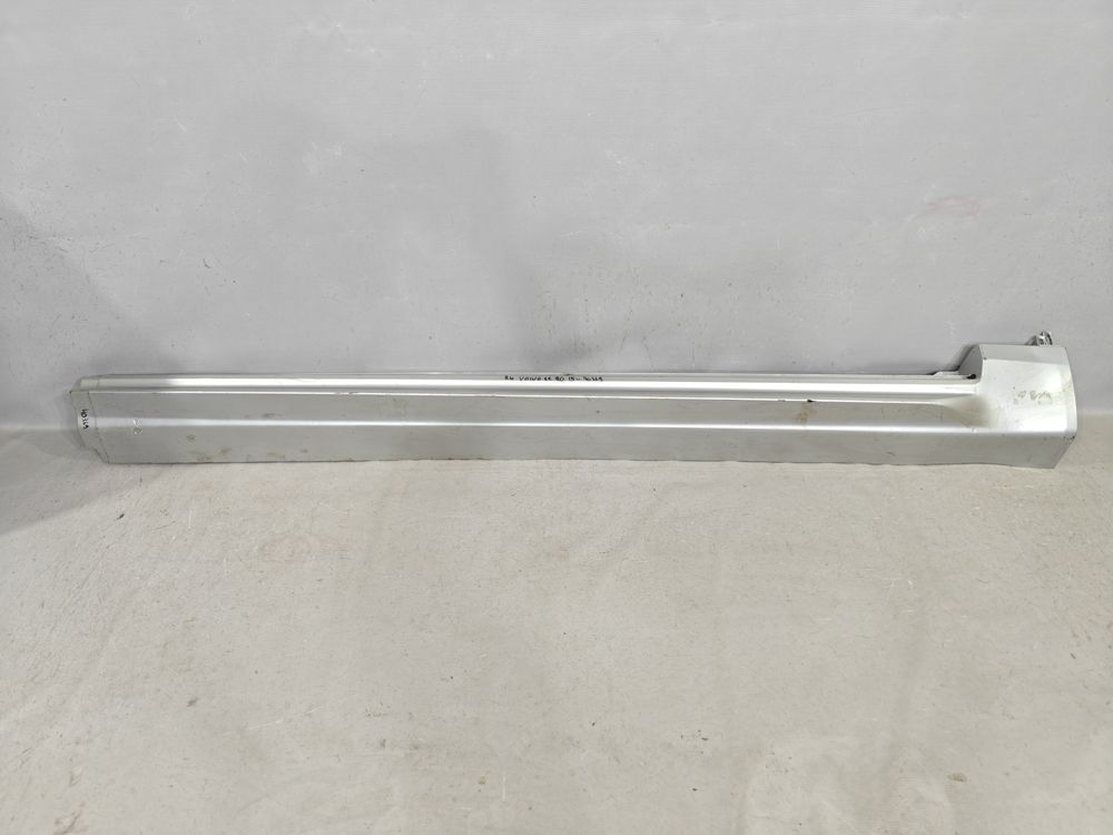 Б/У Порог Volvo XC90 15- RH 40369