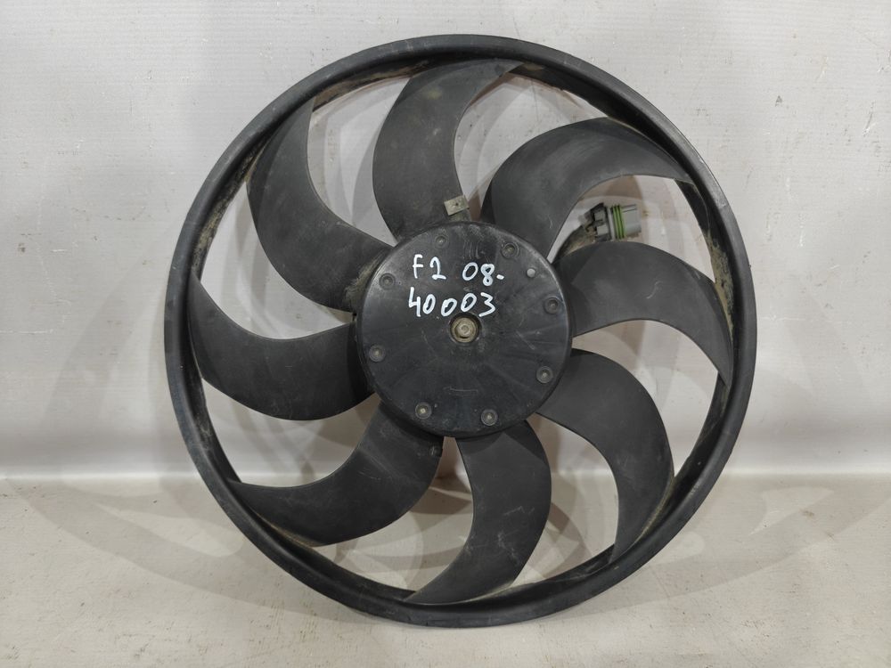 Б/У Крыльчатка и мотор радиатора Ford Focus 2+ 08- 40003