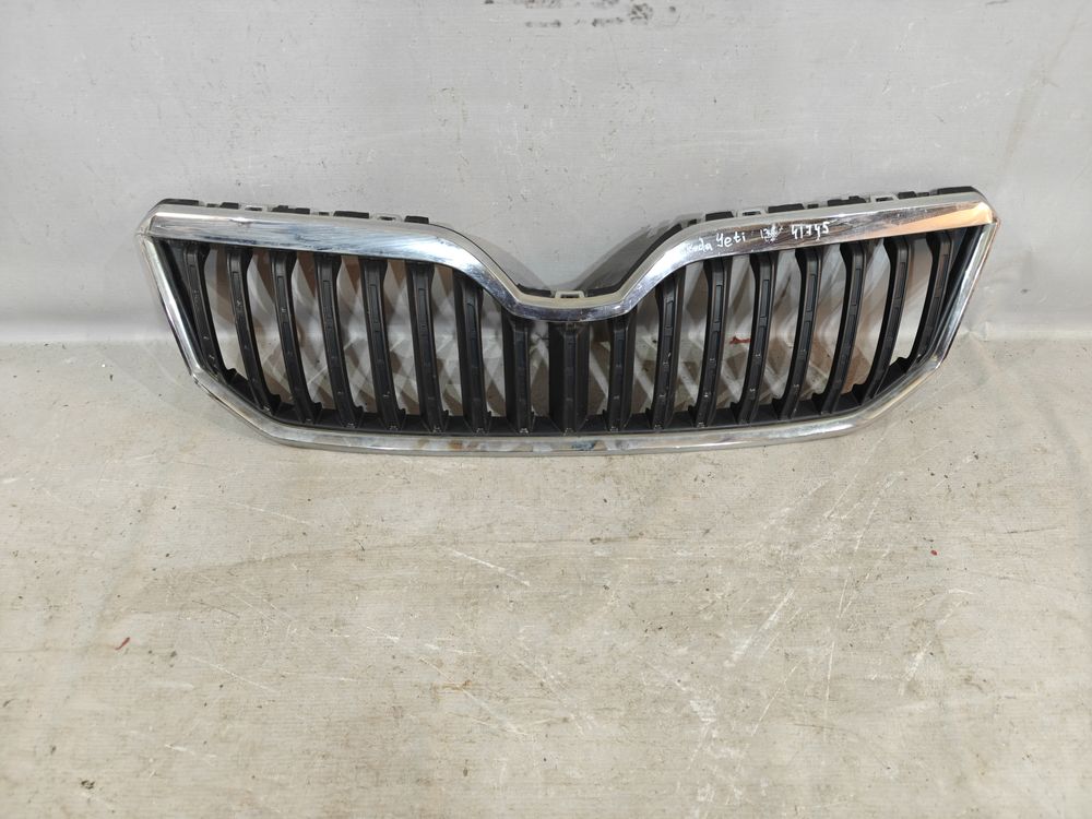 Б/У Решетка радиатора Skoda Yeti 13- 41745