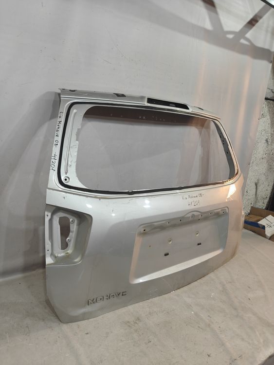 Б/У Крышка багажника Kia Mohave 08- 41201 — изображение 2