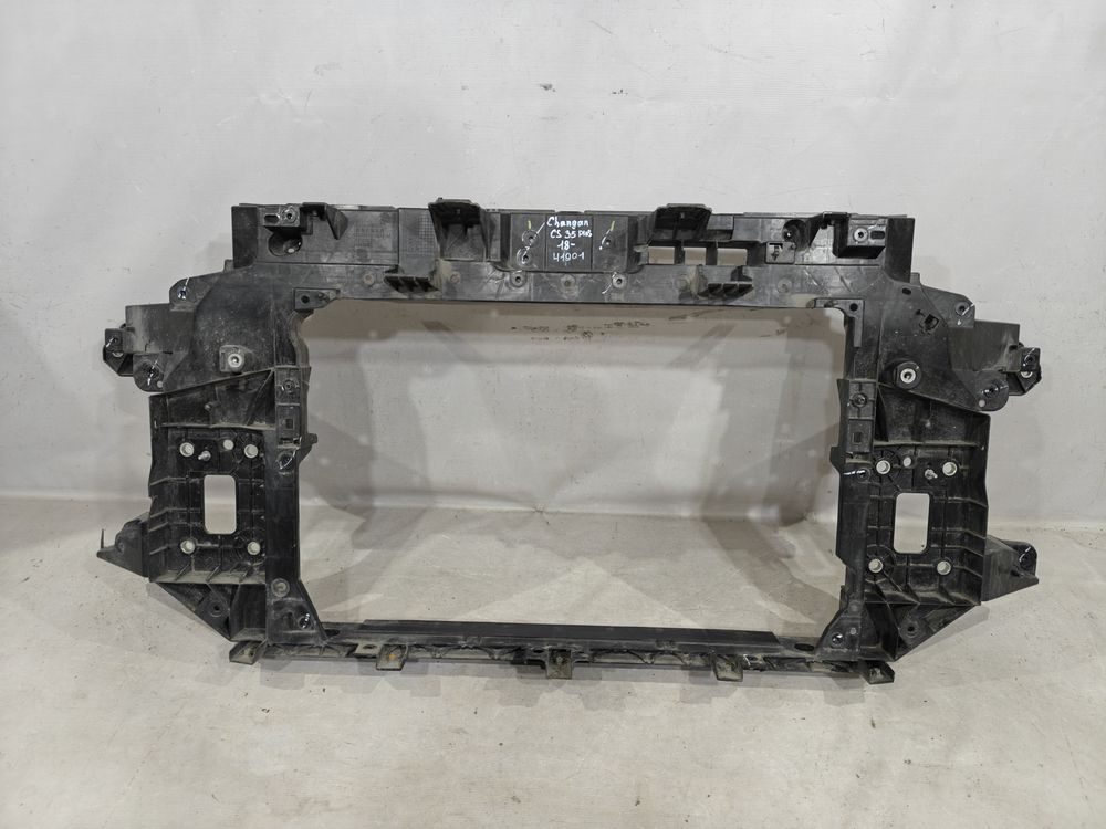 Б/У Рамка кузова Changan CS35 Plus 18- 41901