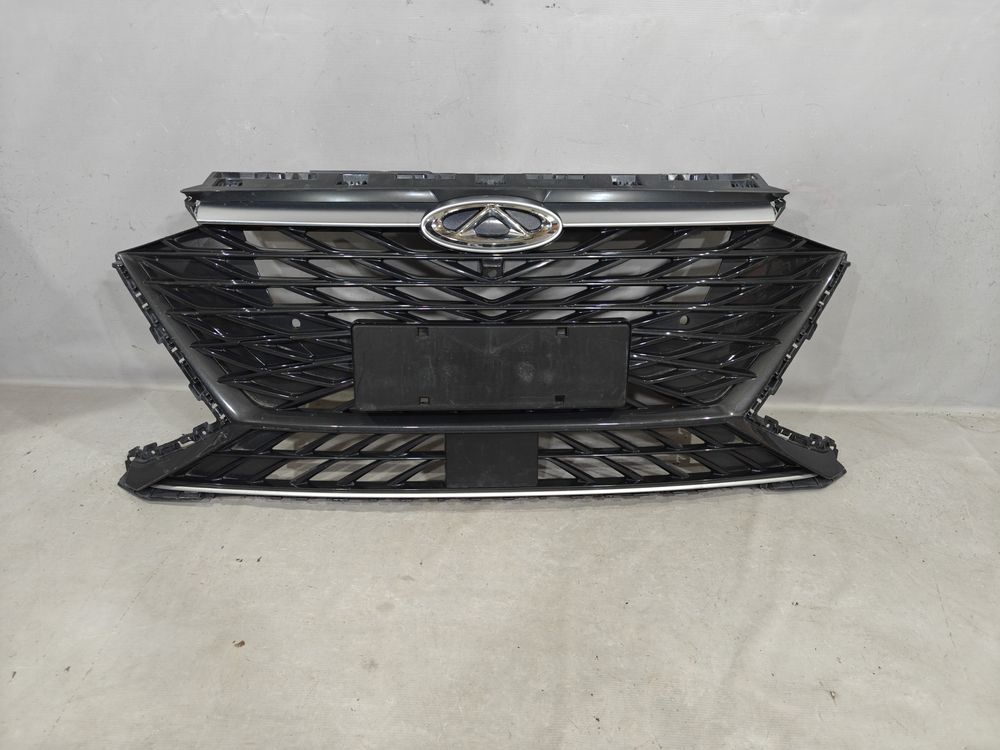 Б/У Решетка радиатора Chery Arrizo 8 22- 41833