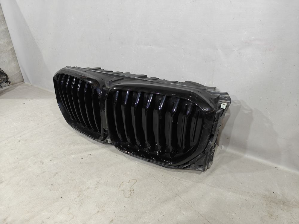 Б/У Решётка радиатора BMW X5 G05 18- 41533 — изображение 2