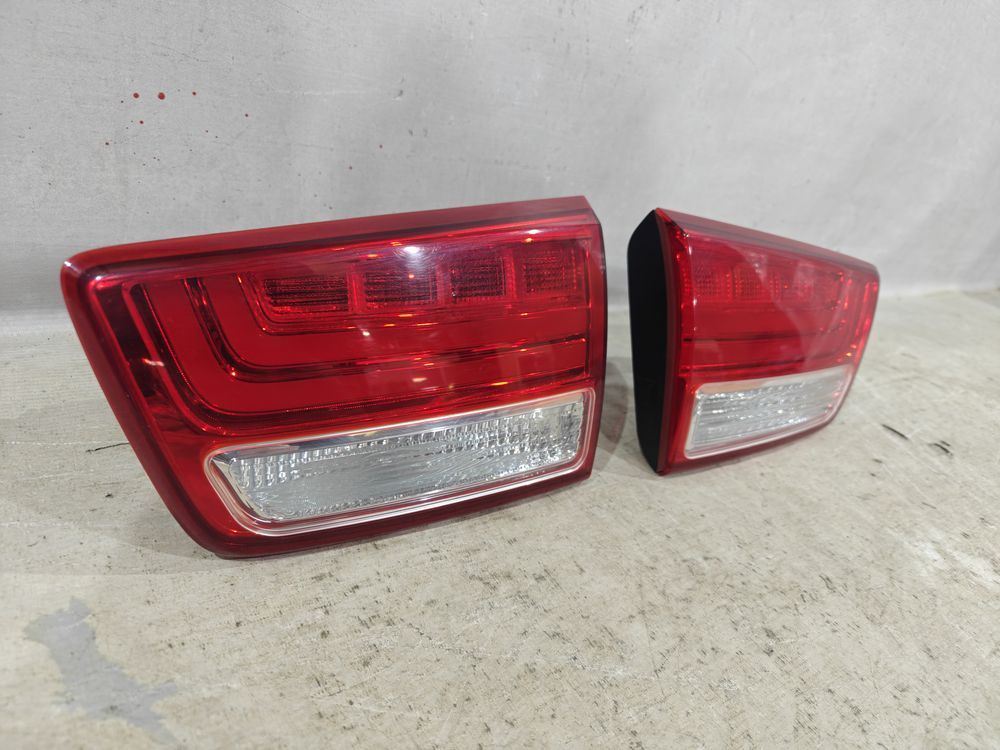 Б/У Фонарь задний внутренний Kia Carnival 18- КОРЕЯ 26 RH 44229 — изображение 3