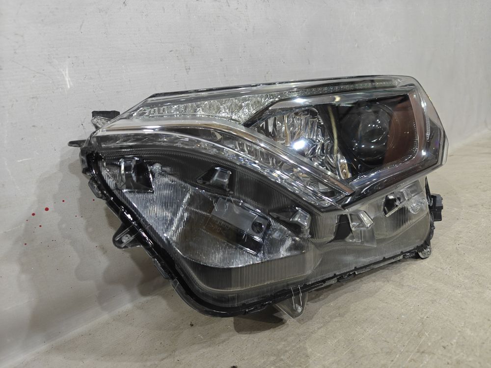 Б/У Фара Toyota Rav 4 15- галоген LH 42665 — изображение 4